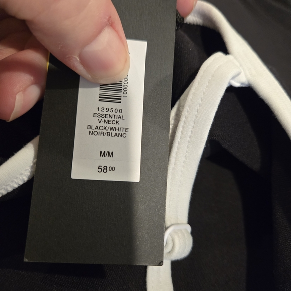 NWT Aritzia Golden LIFE ATMOSPHERE Legging Set Black & White 6/M - Picture 4 of 4